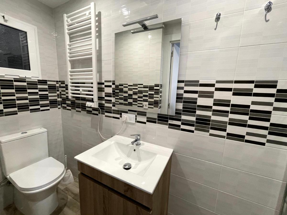 Sant Adria Beach Apartment Wi-Fi Parking Free Sant Adria de Besos Luaran gambar